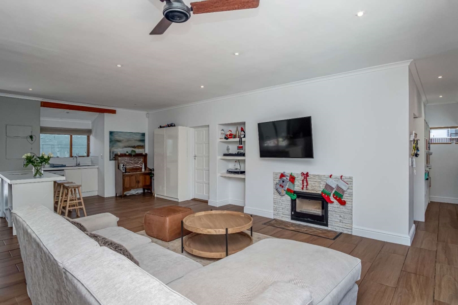 3 Bedroom Property for Sale in Beach Estate Western Cape